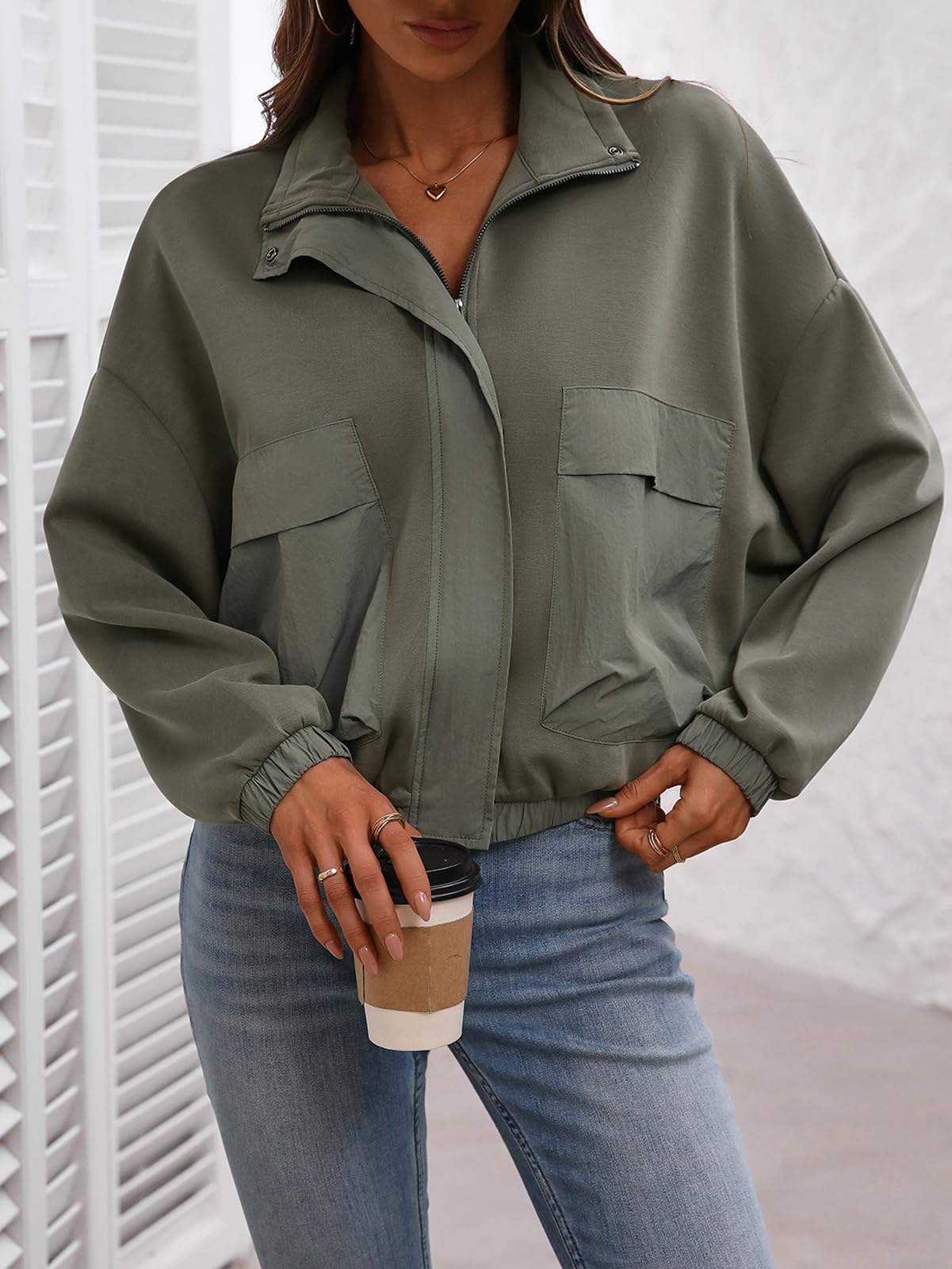 FLYCURVY Women's Cropped Oversized Safari Jackets Zip Up Stand Collar Neck Long Sleeve Utility Anorak jacket with Pocket