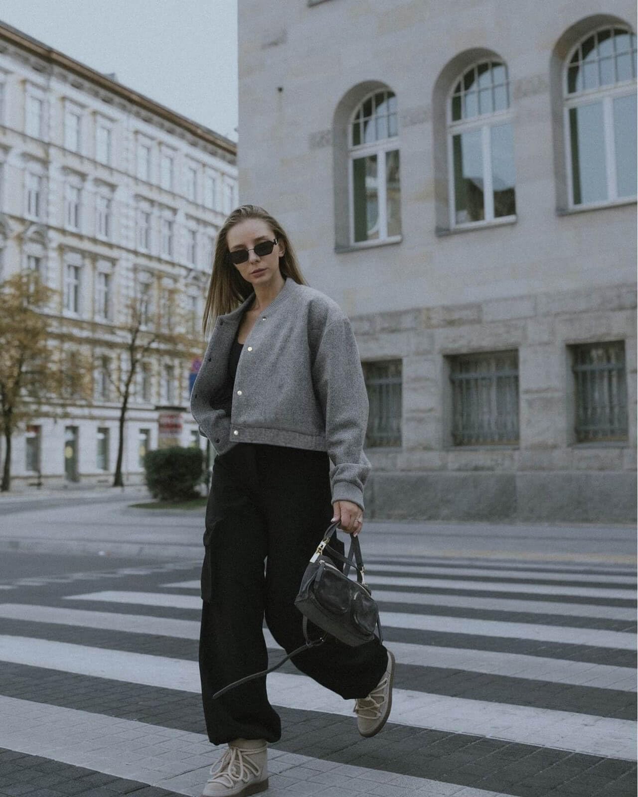Tankaneo Womens Cropped Bomber Jacket Wool Blend Varsity Short Pea Coats Button Down Winter Casual Outerwear