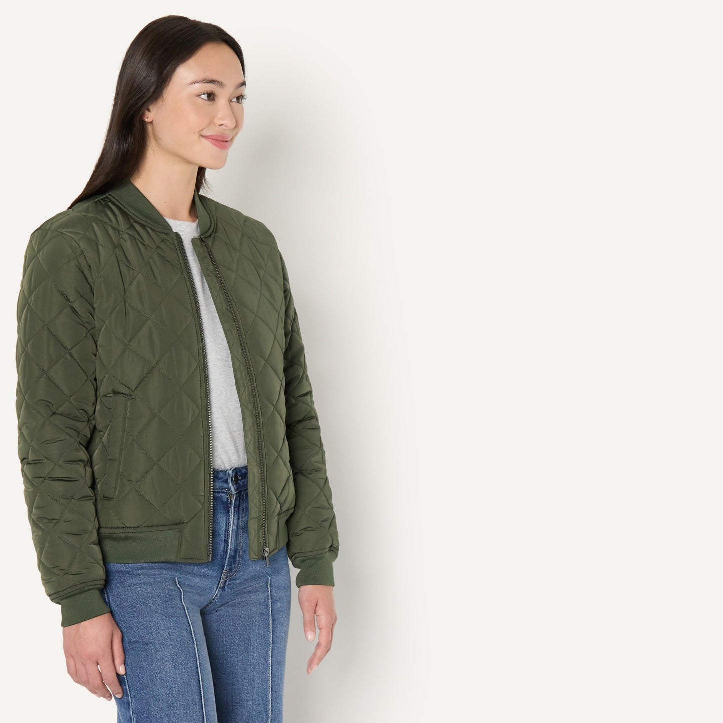 Amazon Essentials Women's Regular-Fit Quilted Jacket, Dark Olive, Small
