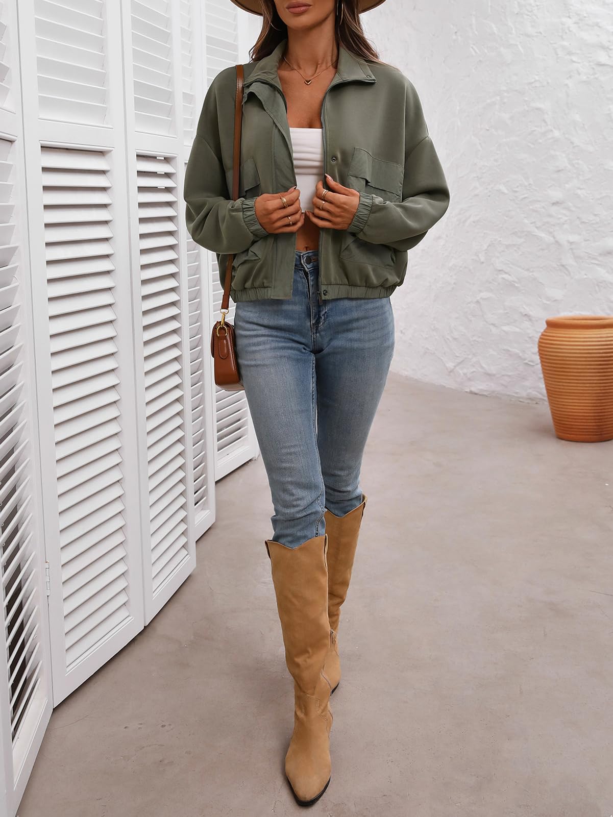 FLYCURVY Women's Cropped Oversized Safari Jackets Zip Up Stand Collar Neck Long Sleeve Utility Anorak jacket with Pocket