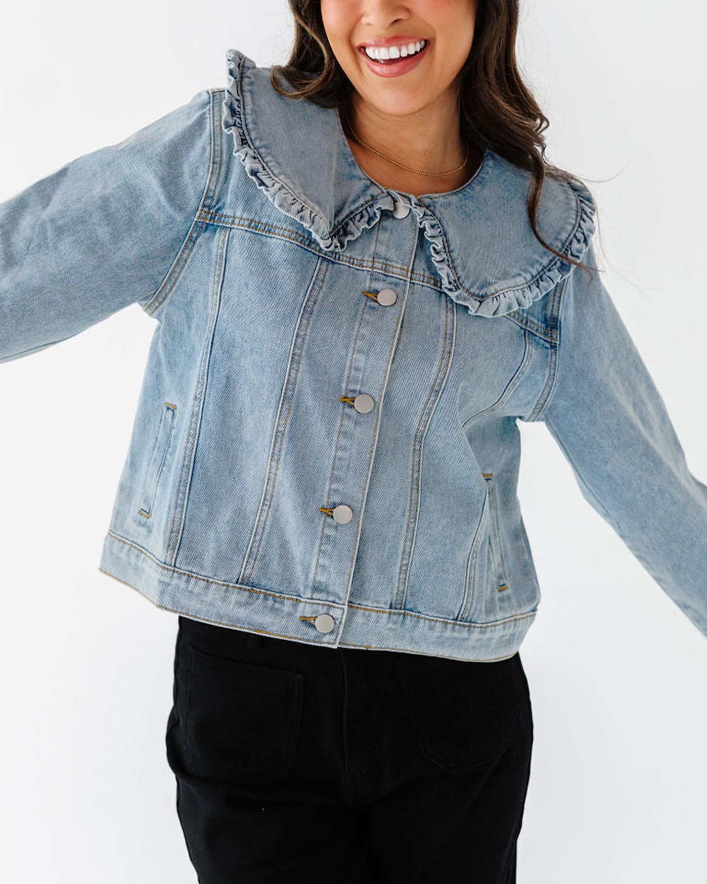 Kedera Women's Peter Pan Collar Denim Jacket Long Sleeve Button Down Jean Jackets with Pockets
