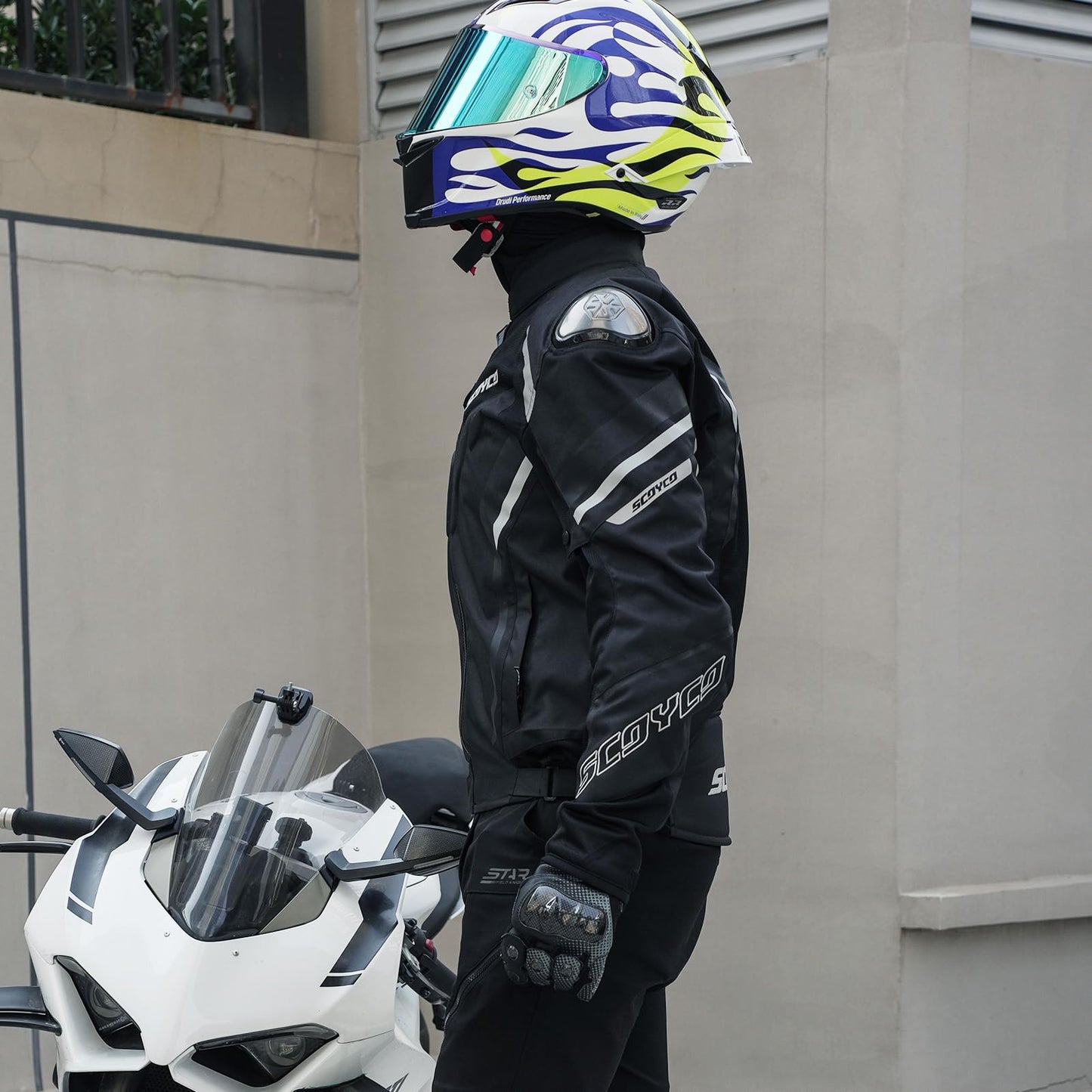 Scoyco Motorcycle Jacket Men, CE Level 1 Breathable Mesh Motorcycle Riding Jacket with 7 PCS Protective Armored - Black
