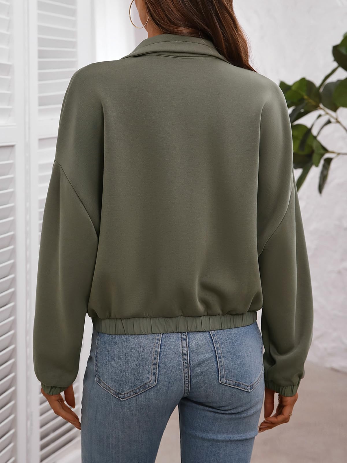 FLYCURVY Women's Cropped Oversized Safari Jackets Zip Up Stand Collar Neck Long Sleeve Utility Anorak jacket with Pocket