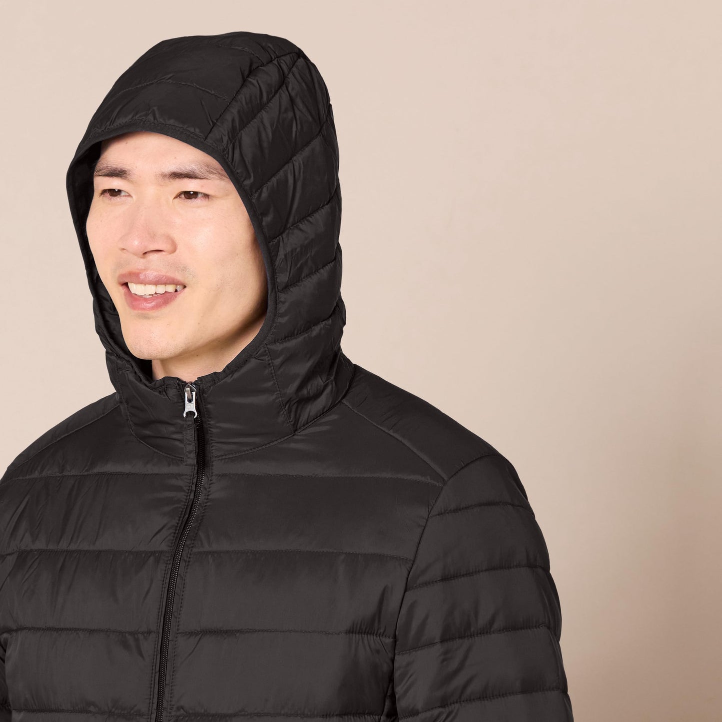 Amazon Essentials Men's Lightweight Water-Resistant Packable Hooded Puffer Jacket, Black, X-Large