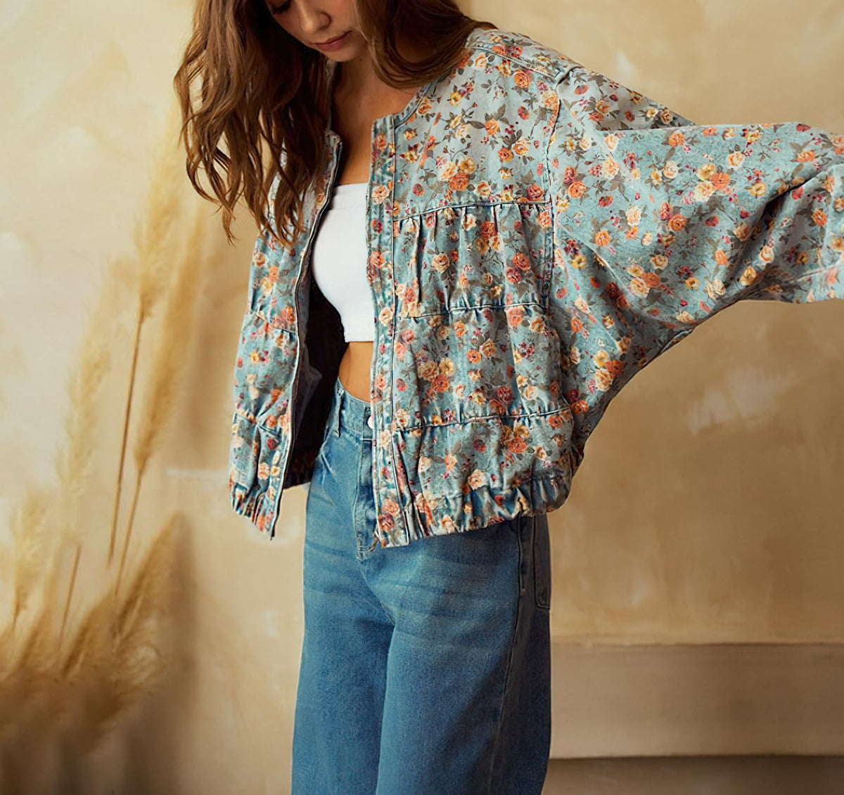 chouyatou Women Spring Fall Oversized Jean Jacket Trendy Lightweight Y2K Floral Denim Bomber Jacket Coat (Medium, Floral Blue)