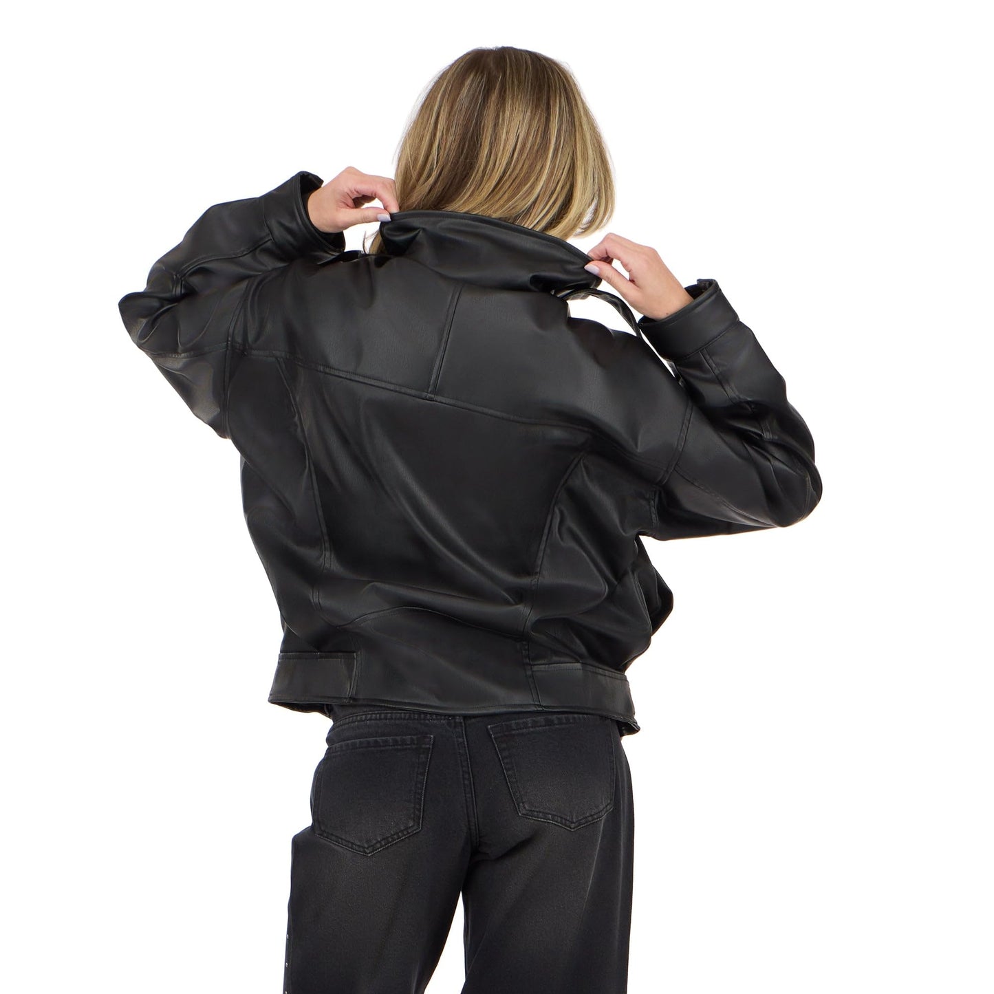 Forever 21 Women’s Oversized PU Jacket with Belted Waist, Faux Leather Outerwear, Relaxed Fit Coat for Casual Street Style and Everyday Wear, Black, Large