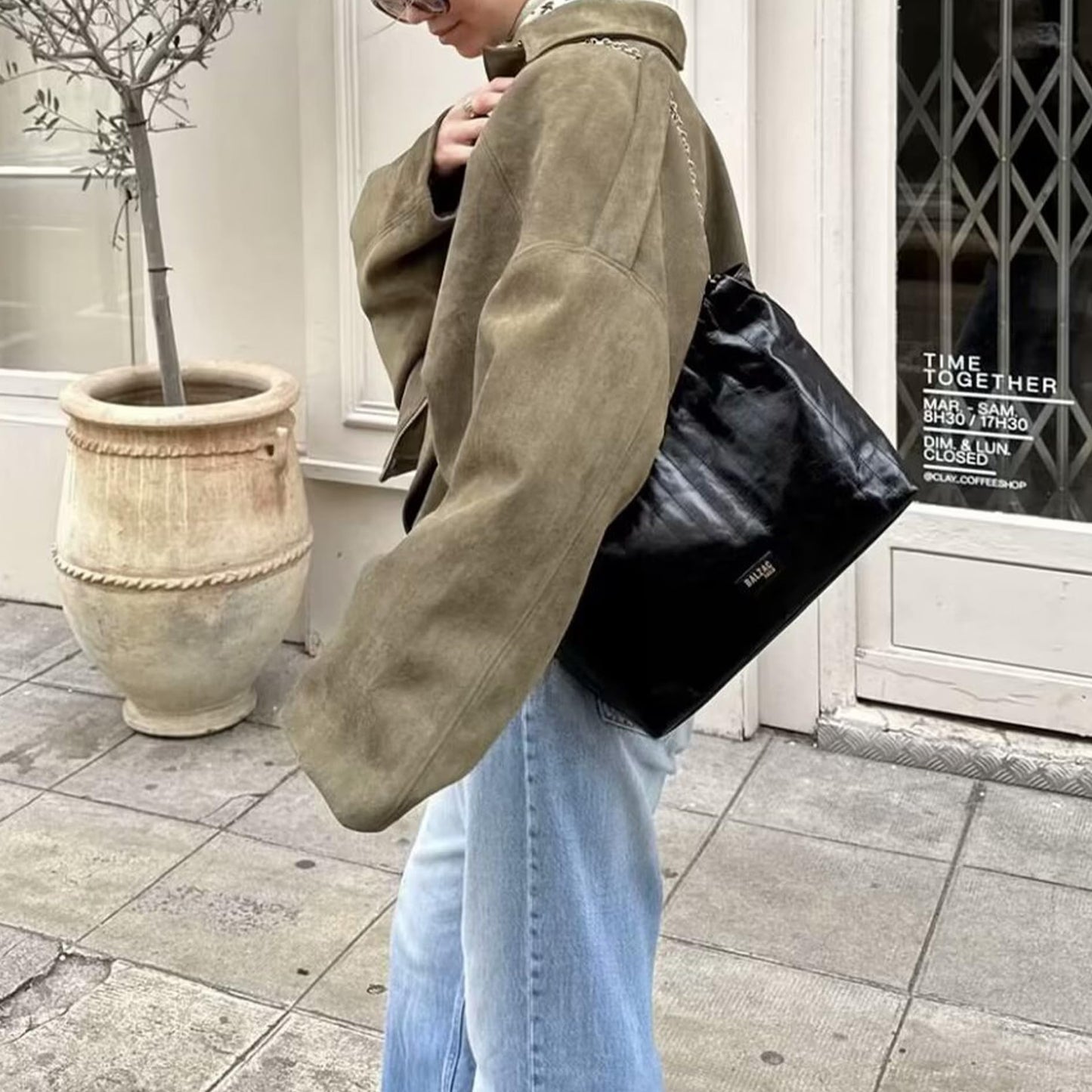 JoinQueen Faux Suede Jacket Women Oversized Long Sleeve Zip Up Epaulet Bomber Leather Jackets Oversized Casual Coat(Army-Green,M)