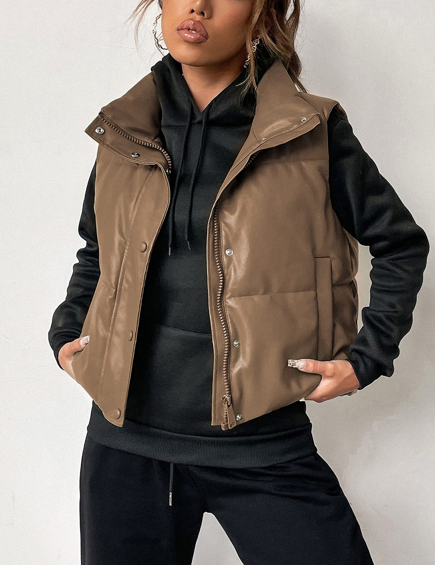 Ailoqing Womens Faux Leather Puffer Vest Zip Up Sleeveless Winter Cropped Jacket(Khaki-XS)