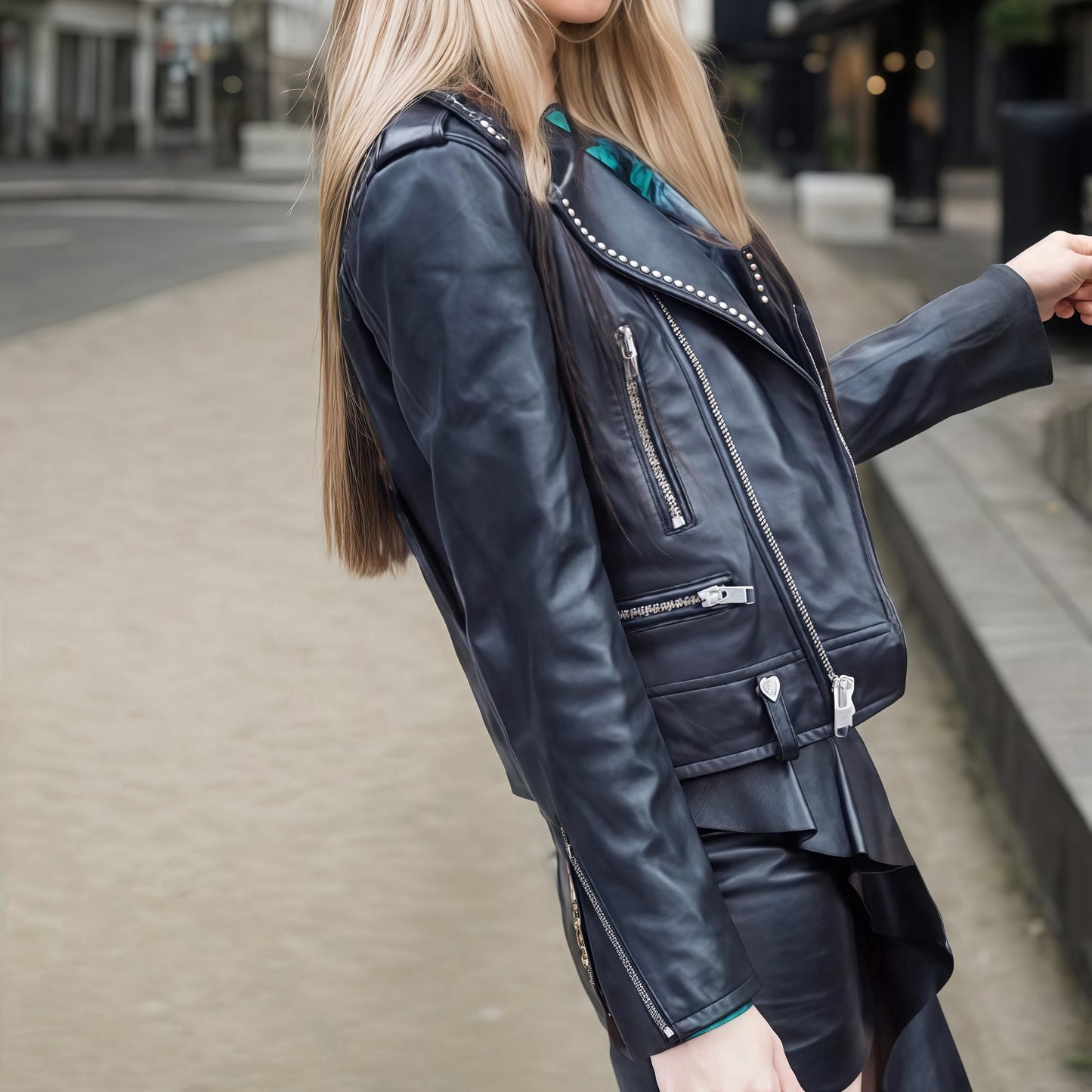 shamofeng Women Rivet Leather Coat Jacket Short Slim Genuine Leather Sheepskin Spring Fall Outfits Fashion Clothes Black L