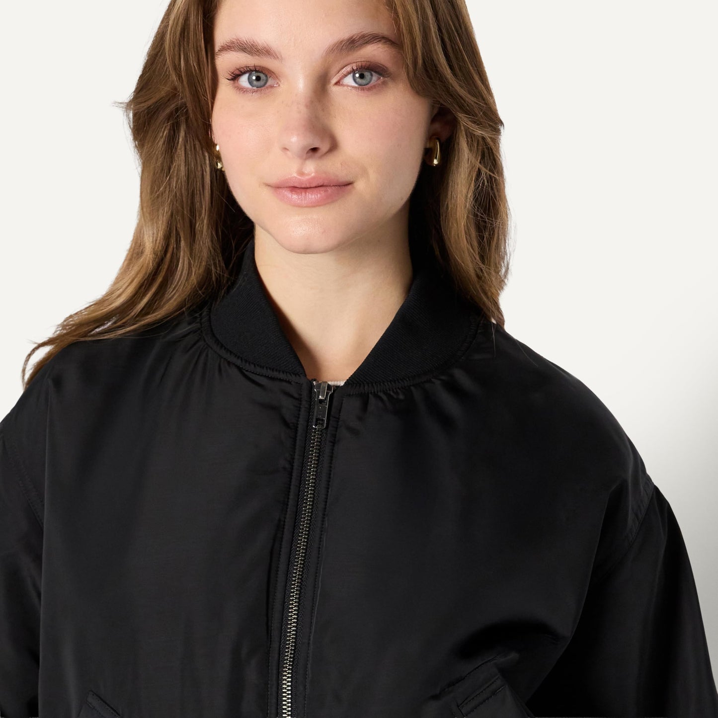 Amazon Essentials Women's Relaxed-Fit Denim Bomber Jacket, Black, Large