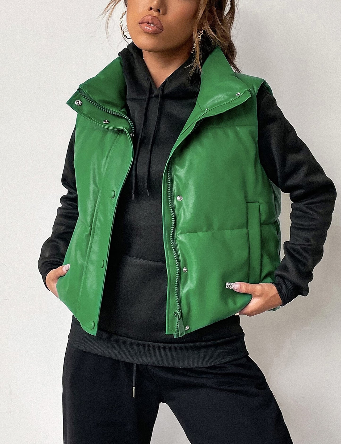 Ailoqing Womens Faux Leather Puffer Vest Zip Up Sleeveless Winter Cropped Jacket(Green-M)