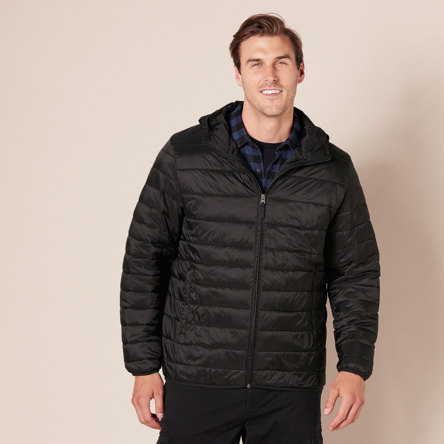 Amazon Essentials Men's Lightweight Water-Resistant Packable Hooded Puffer Jacket, Black, X-Large